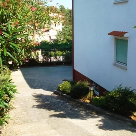 Lejlighed Mit Balkon- Fuer Fuenf Personen By Interhome
